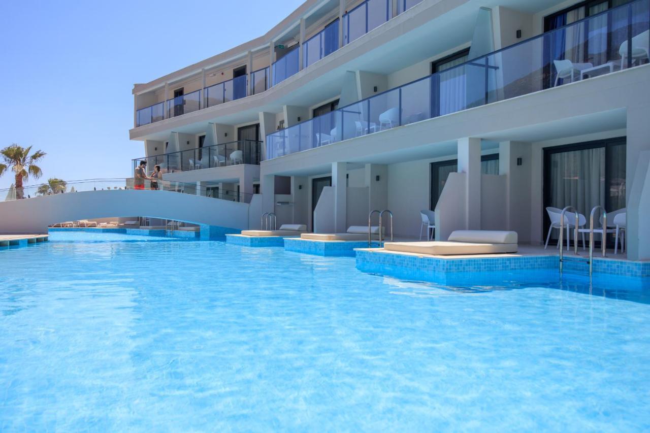 Orka World Hotel & Aquapark Ölüdeniz Esterno foto